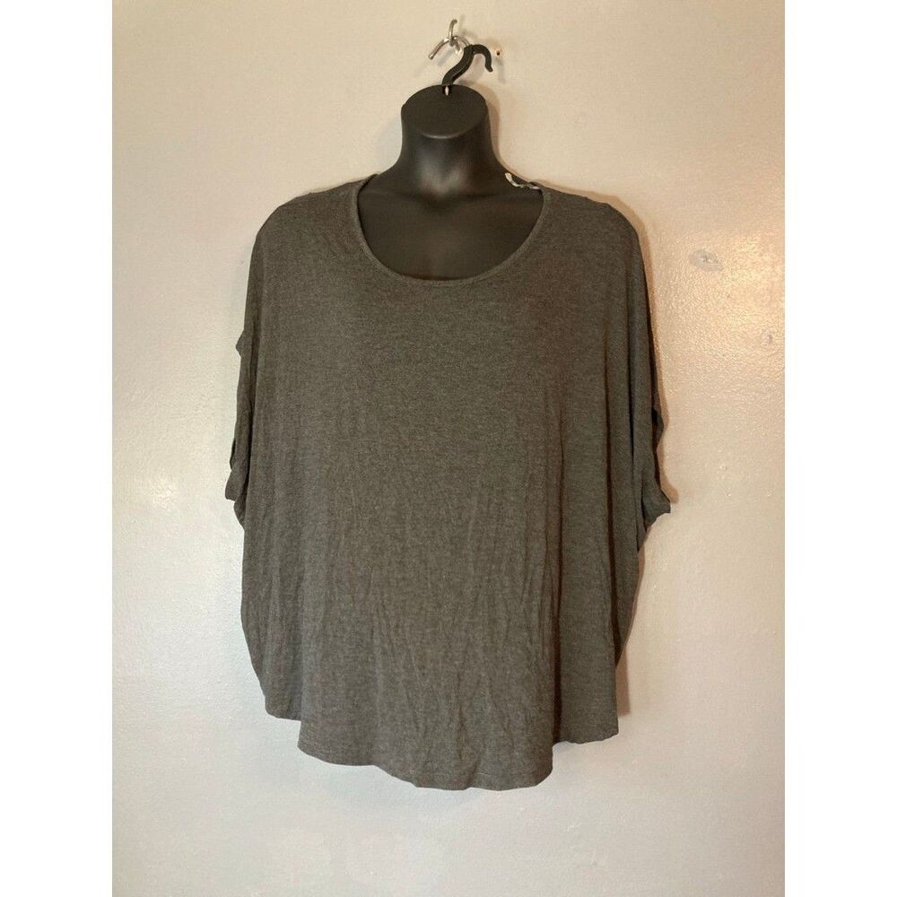 Smallshow gray open back tshirt